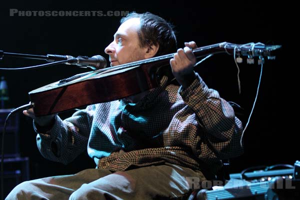 VIC CHESNUTT - 2009-03-16 - PARIS - Cafe de la Danse - 